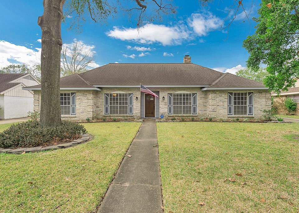 1st image of 2523 Anniston Dr