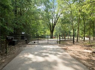 11862 Blackland Rd, Willis, TX 77318