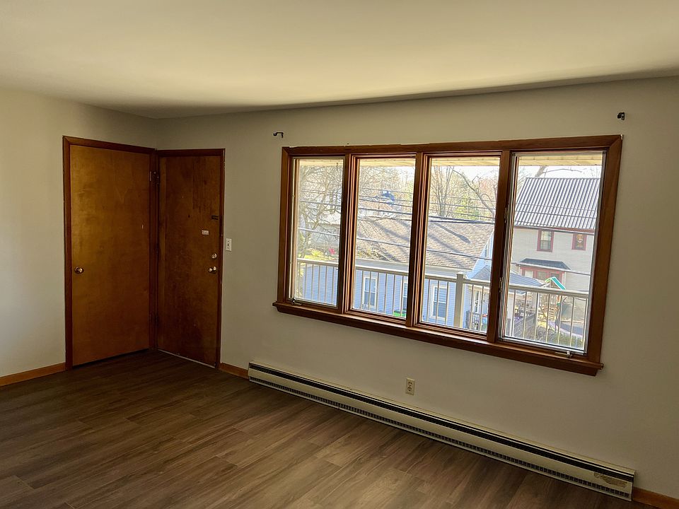 1st image of 220 E Adams St #7