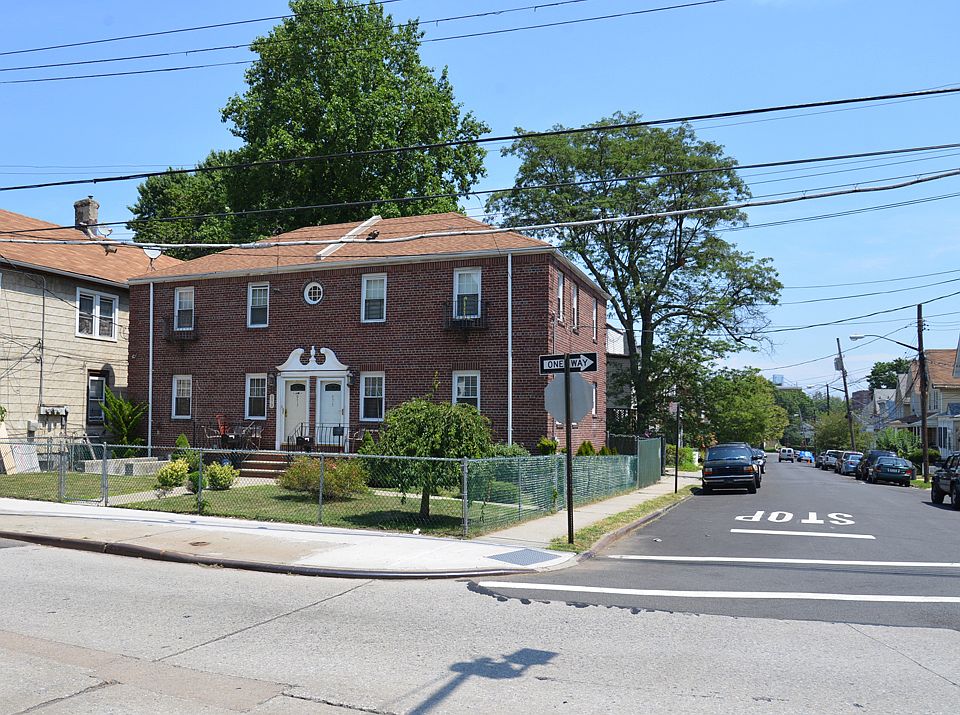 1st image of 973 Van Duzer St