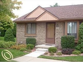 2nd image of 27664 Trailbrooke Cir #28