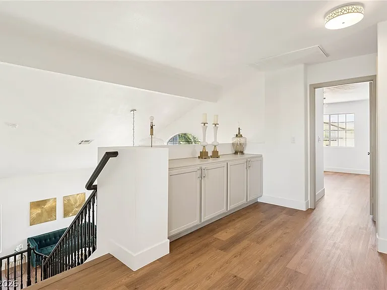 7825 Desert Bell Ave — Photo 31