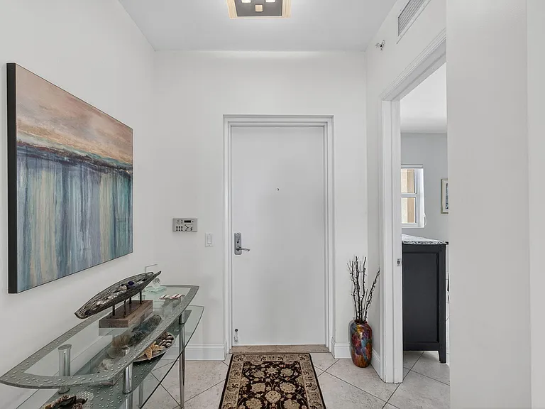 2640 Lake Shore Dr #1716 — Photo 74