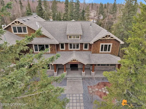 5646 Heritage Heights Dr, Anchorage, AK 99516