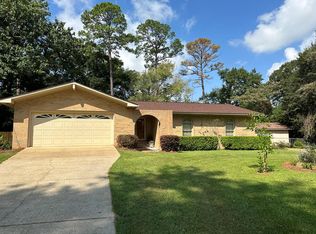 102 Bristol Ct, Dothan, AL 36303