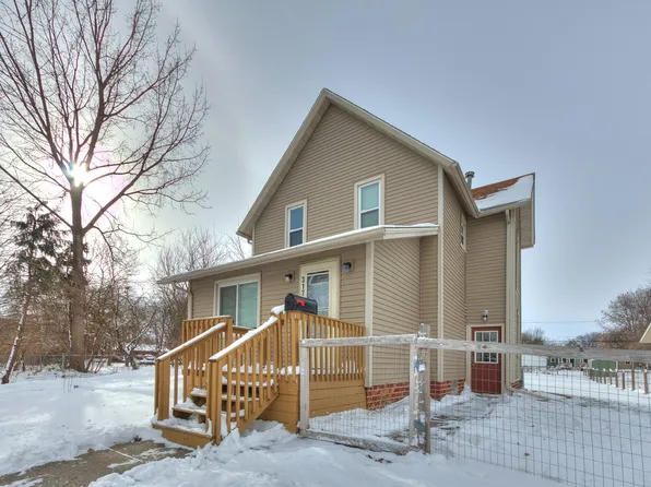 317 Elm Ave, Story City, IA 50248
