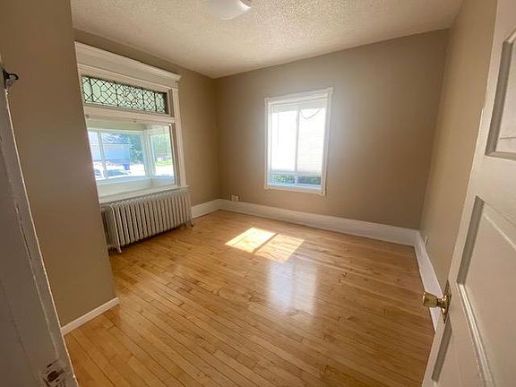 1st floor bedroom #1