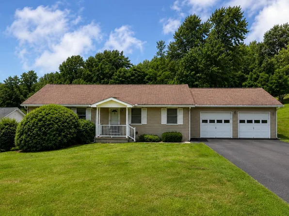 109 Mark Ln, Kersey, PA 15846