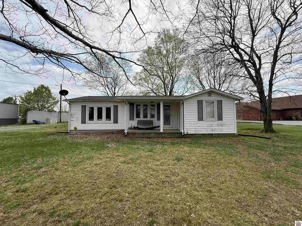 8435 State Route 121 N, Murray, KY 42071