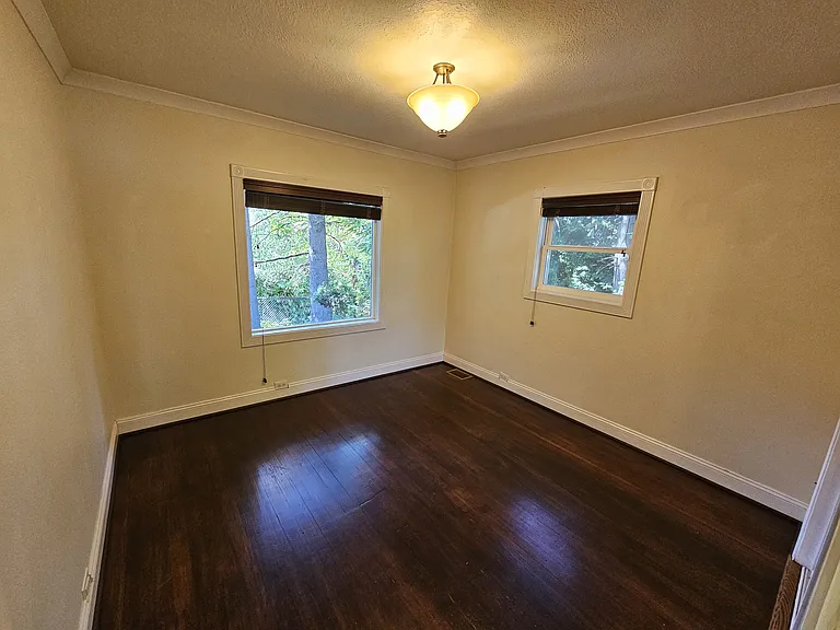 6306 SW 30th Ave — Photo 9