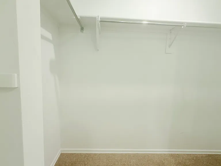 4005 Dutch Ln — Photo 31