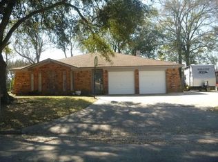 6225 Chisholm Trl, Beaumont, TX 77708