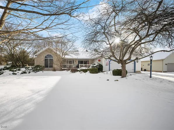 3570 Falcon Chase St NW, Uniontown, OH 44685