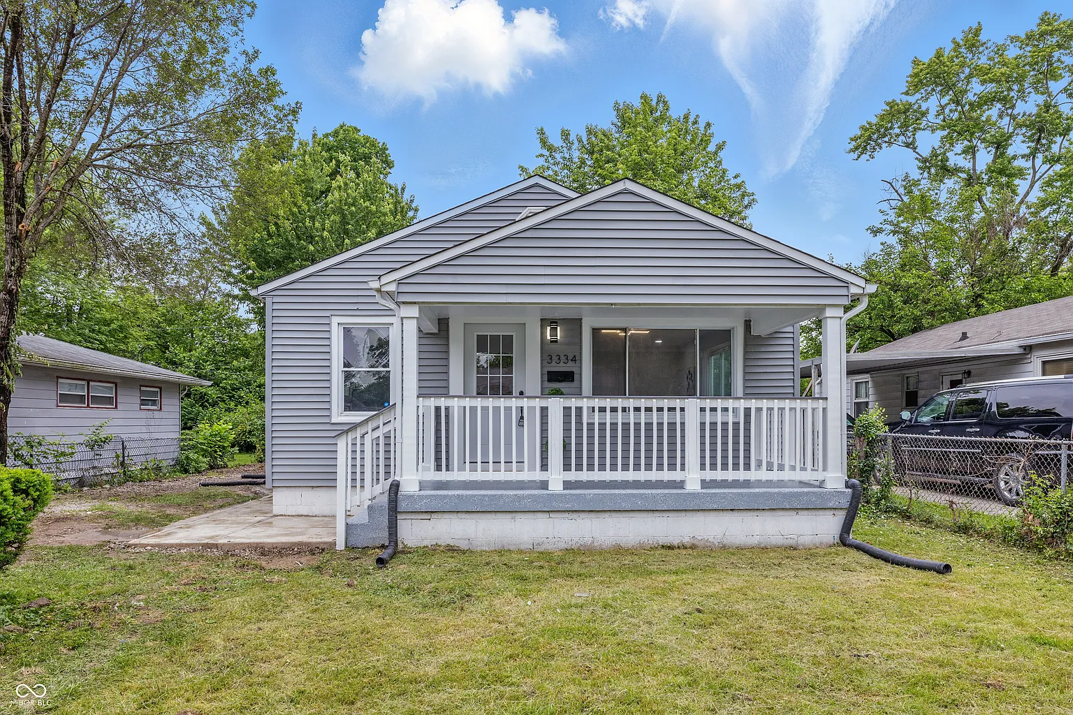 3334 N Chester Ave photo 1
