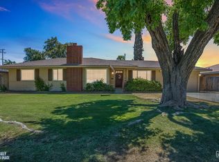 2412 Pine St, Bakersfield, CA 93301
