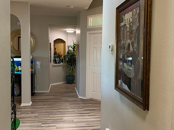 5th image of 2110 Milan Dr