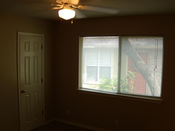 3rd image of 13328-B Water Oak Ln