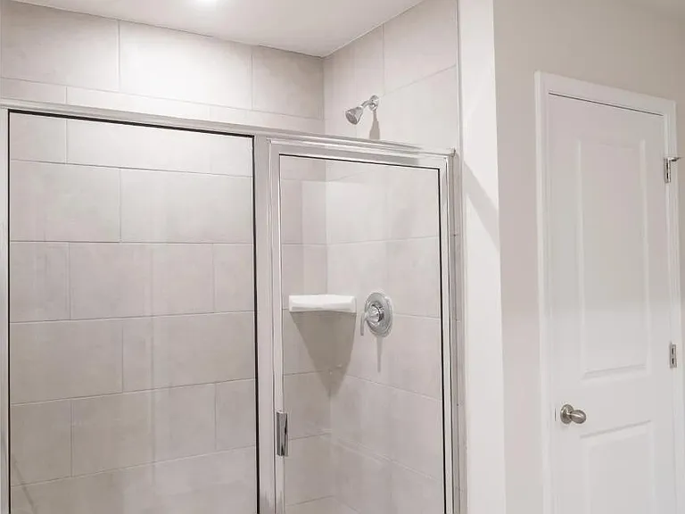 1016 Saint Lawrence Dr — Photo 12