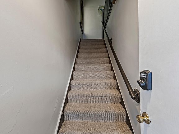 3rd image of 6119 Southwest Ave Floor 2