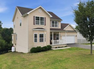 224 Paragon Dr, Bunker Hill, WV 25413