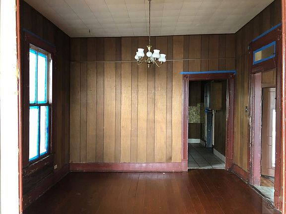 4th image of 1824 27th St