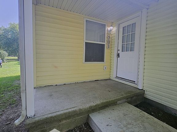 4th image of 701 Kenny Ln