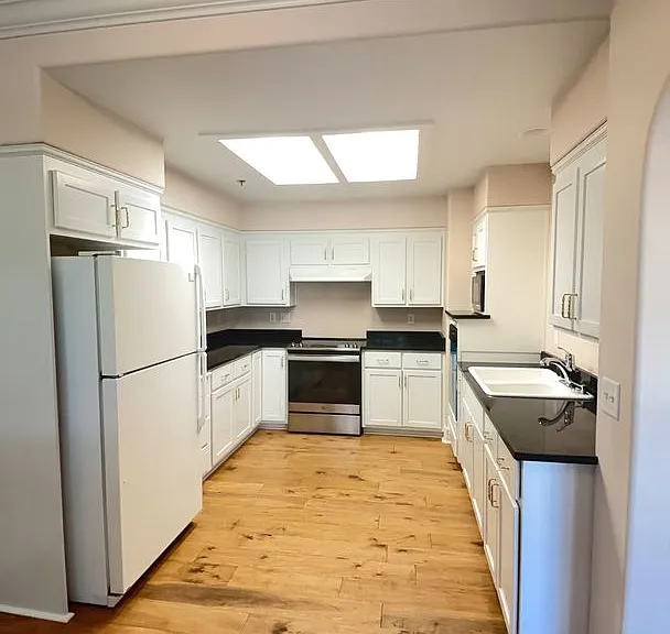 816 Pavilion Pl — Photo 8