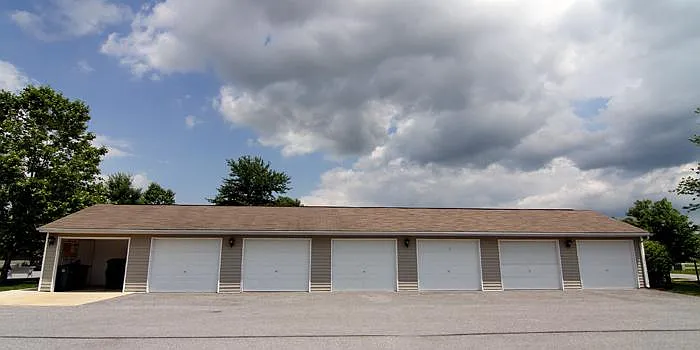 300 Dwelling Ct — Photo 5