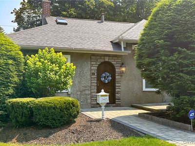 2 Longfellow Dr, New Hartford, NY, 13413