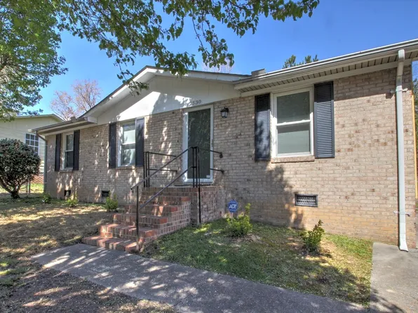 2530 Glenbrook Dr, Durham, NC 27704