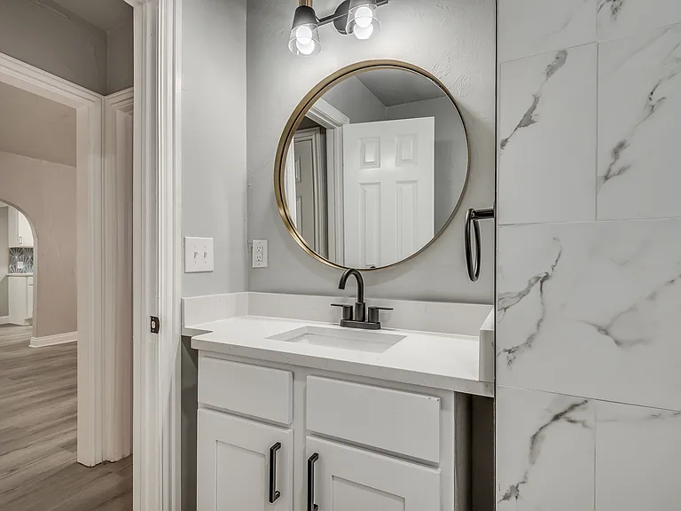 2801 N Walker Ave #5 — Photo 7