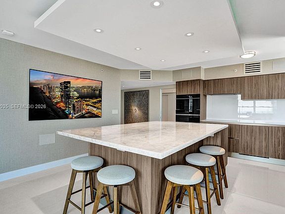 4th image of 90 Alton Rd APT 2701