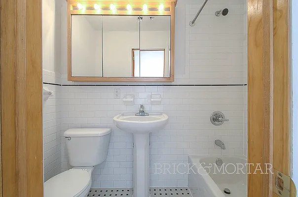 Rented by Brick&Mortar | media 13