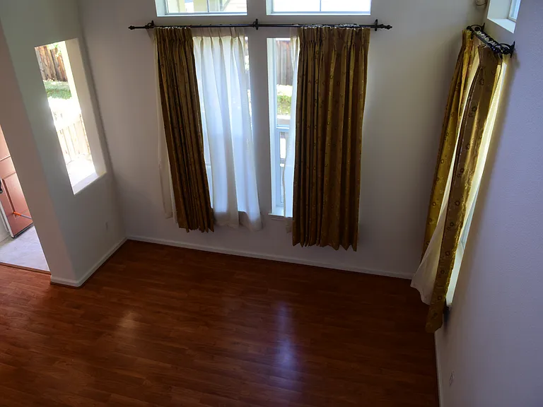 Living Room Vaulted Ceiling