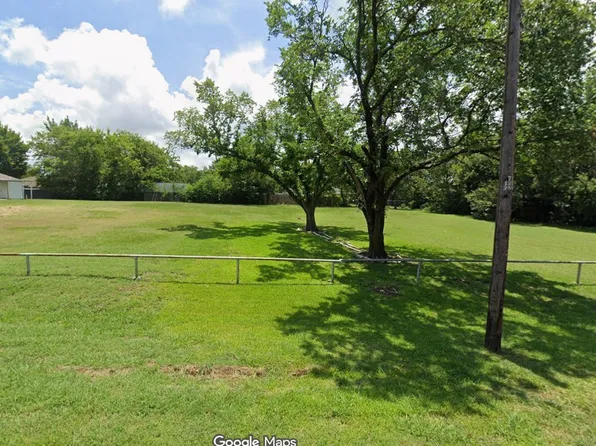 2058 Ben Hur St, Dallas, TX 75253