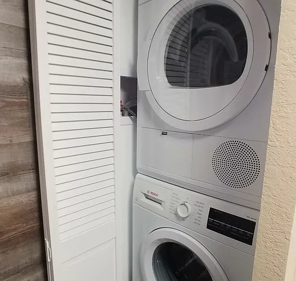Five Star Suites — Photo 150