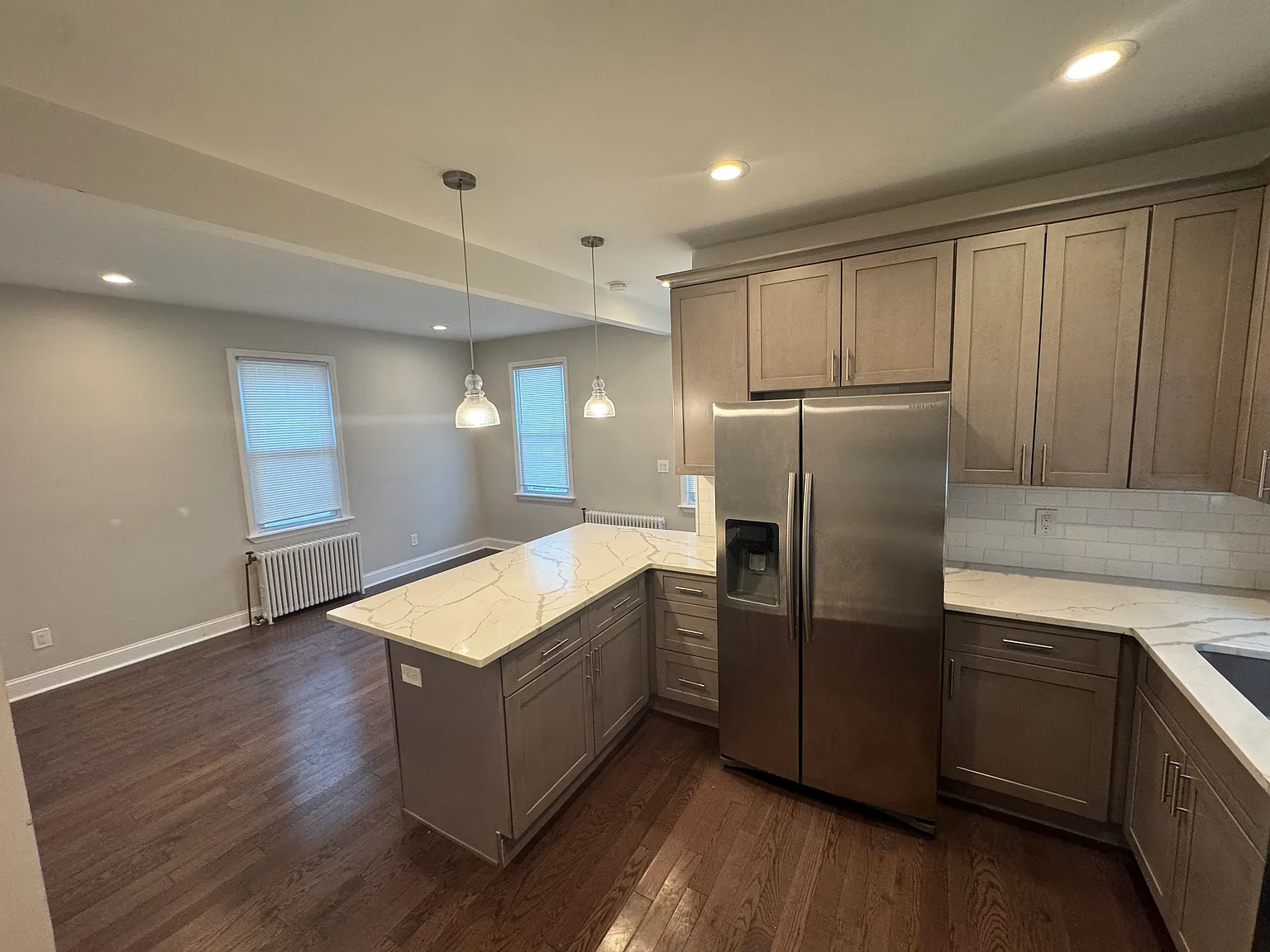 4 bed, $3,500 — Photo 3