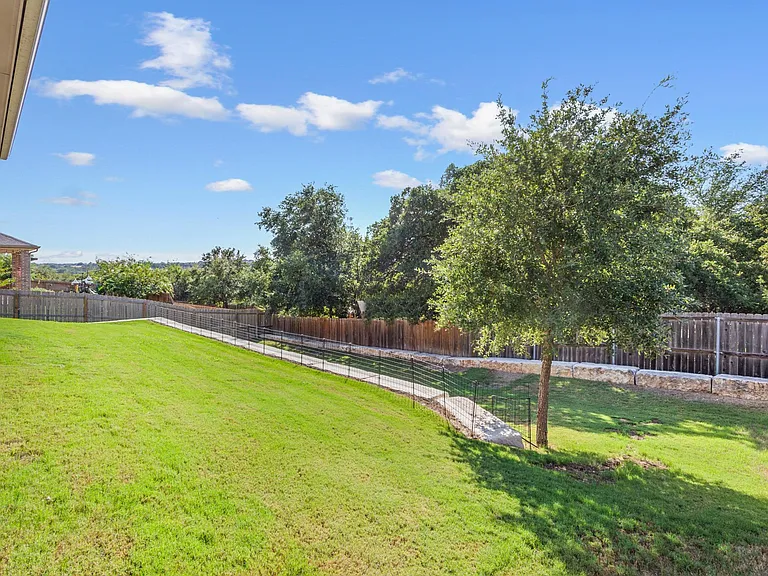 1657 Lacy Ridge Dr — Photo 35
