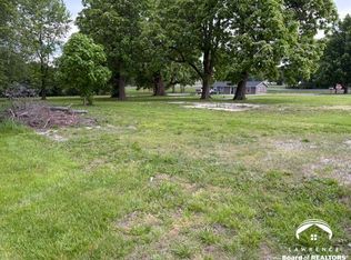 201-207 1/2 Baker St, Baldwin City, KS 66006