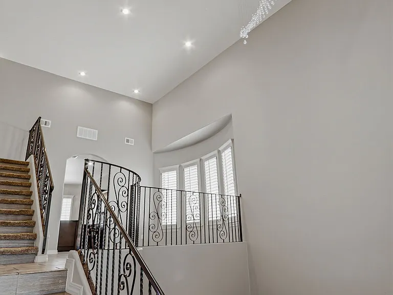 14293 Meadow Lake Ave — Photo 4