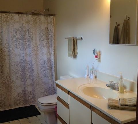 Upstairs Full Bath