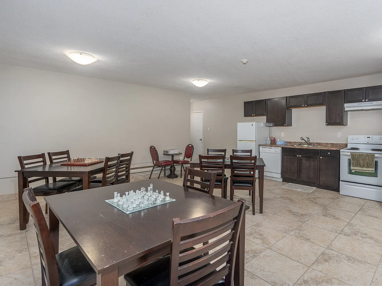 Somerset Place Apartments - Port Elgin — Photo 1