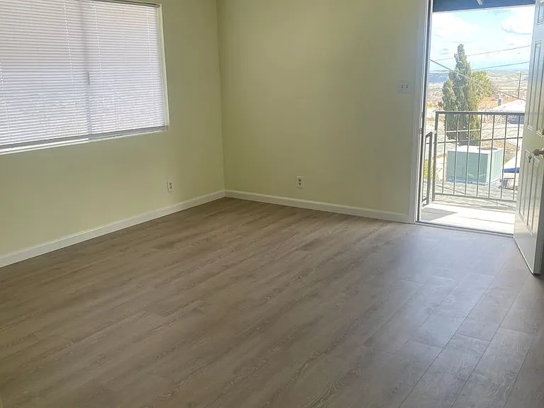Washington Ave 512 — Photo 2