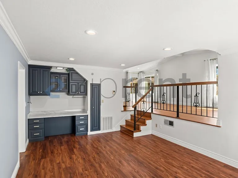 44 Bridlepath Ct — Photo 17
