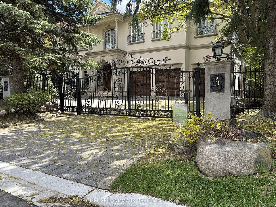 1st image of 5 Vernham Ave