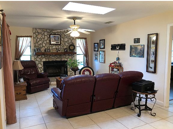 4th image of 3635 Sawgrass Dr