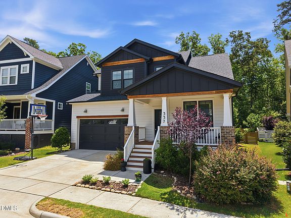 3rd image of 337 Chauncey Cir