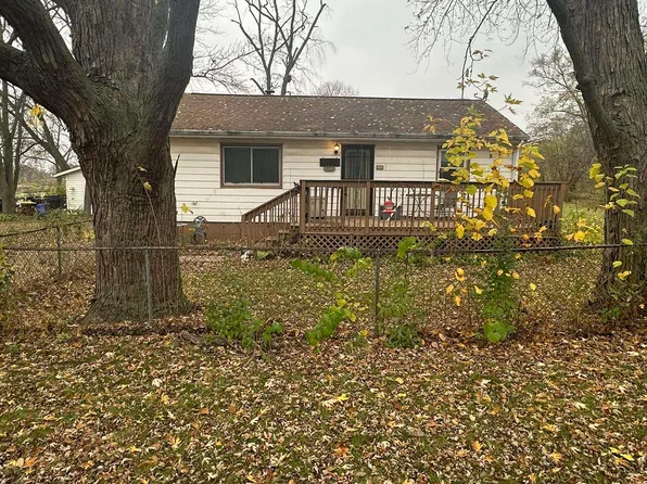 3141 17th St, Rockford, IL 61109