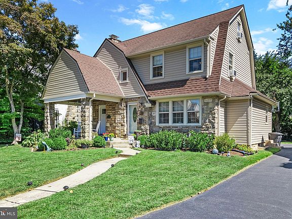 3rd image of 1025 Belfield Ave