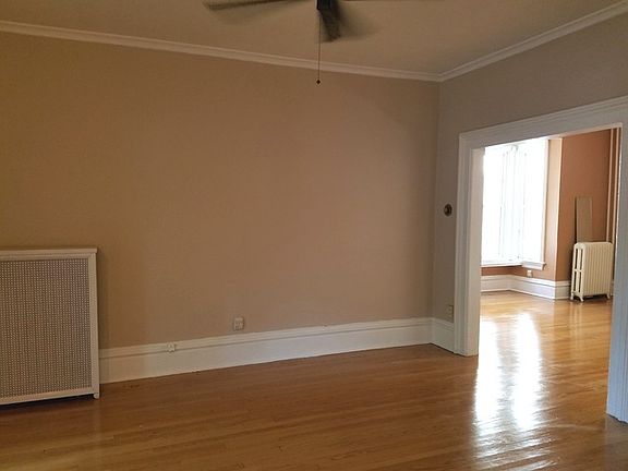 5th image of 1840 W Lunt Ave